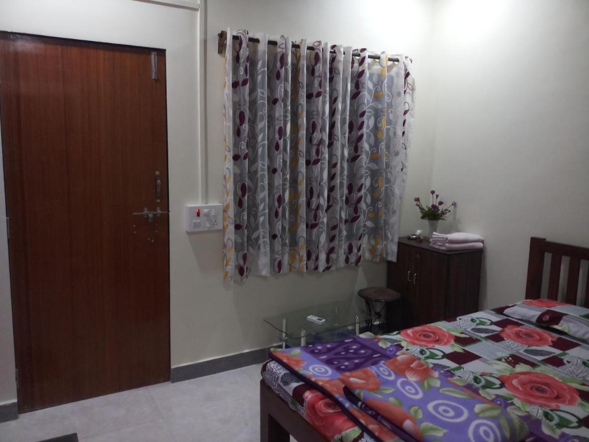 Anandi Villa Homestay Adhi Exterior photo